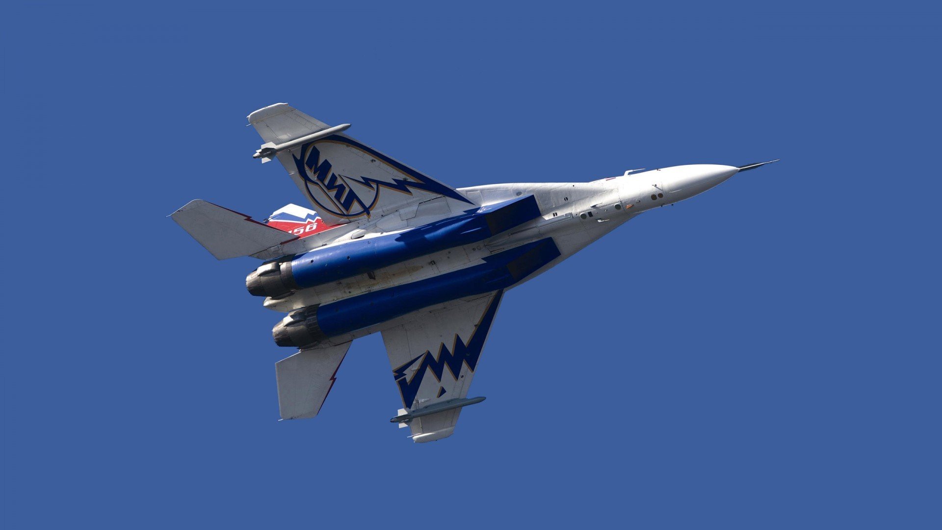 乐鱼电竞在线平台-2024年德国队表现：如何在混合团体赛中脱颖而出，一四年德国队阵容